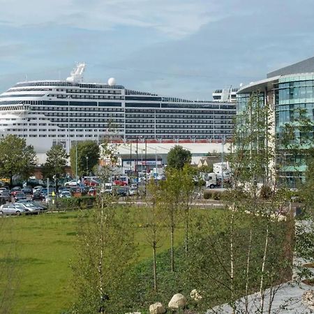 The Greenwich - Two Bedroom Apartment With Parking, Close To Ferry Terminals Southampton Exteriör bild