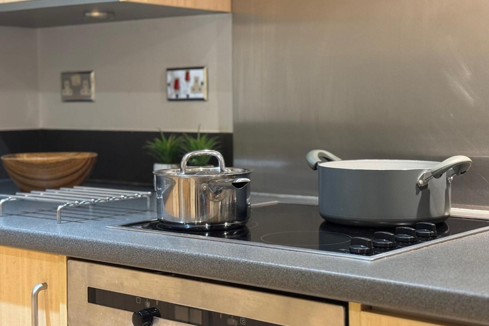 The Greenwich - Two Bedroom Apartment With Parking, Close To Ferry Terminals Southampton Exteriör bild